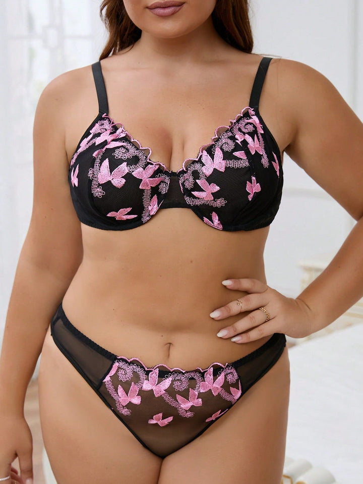 Conjunto curvy de sujetador y braguita de malla bordada con lazo