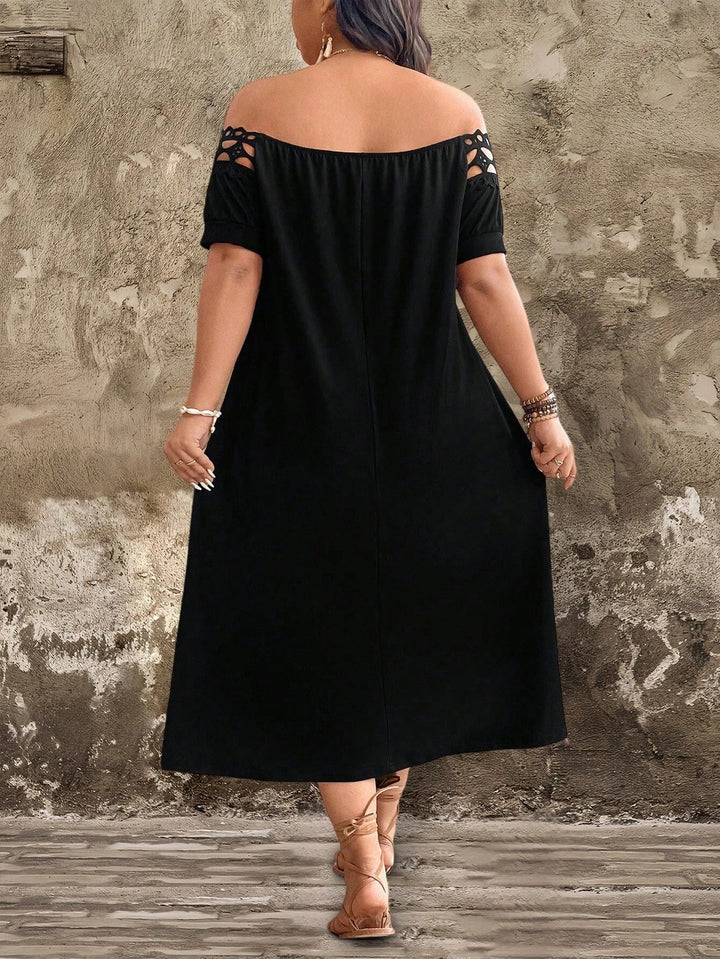 Melania | Vestido Curvy de Hombros Descubiertos con Encaje