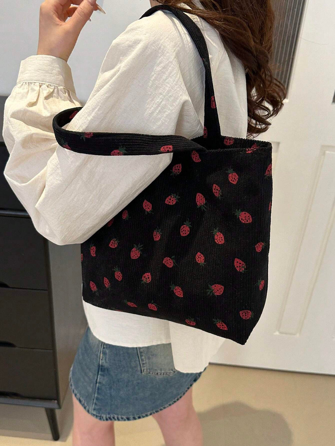 Sara | Bolso de Pana con Fresas