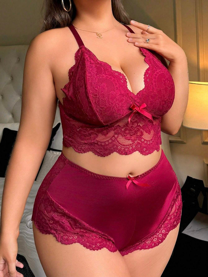 Conjunto curvy de sujetador sin aros y tanga con encaje