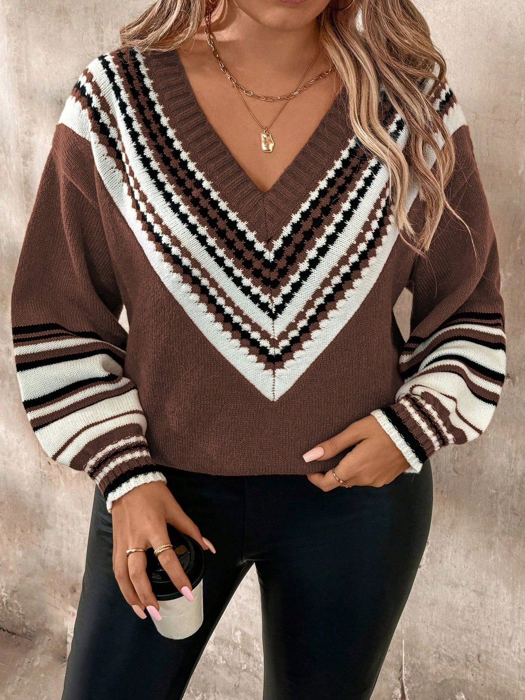Adriana | Jersey Curvy de Rayas con Escote en V