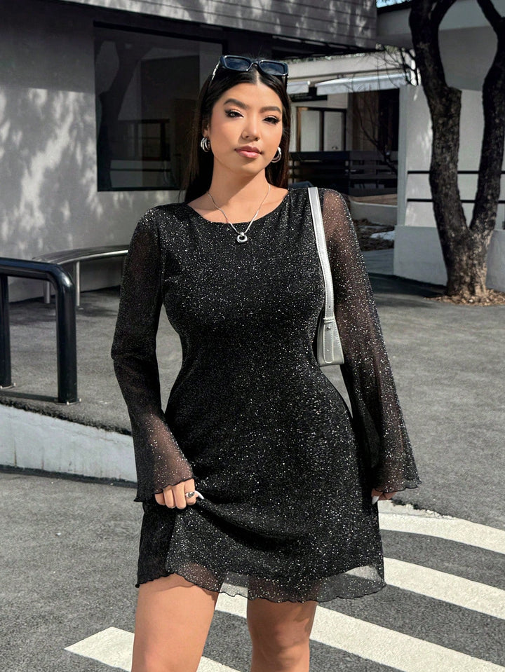 Magdalena | Vestido Curvy Elegante con Tul y Lentejuelas