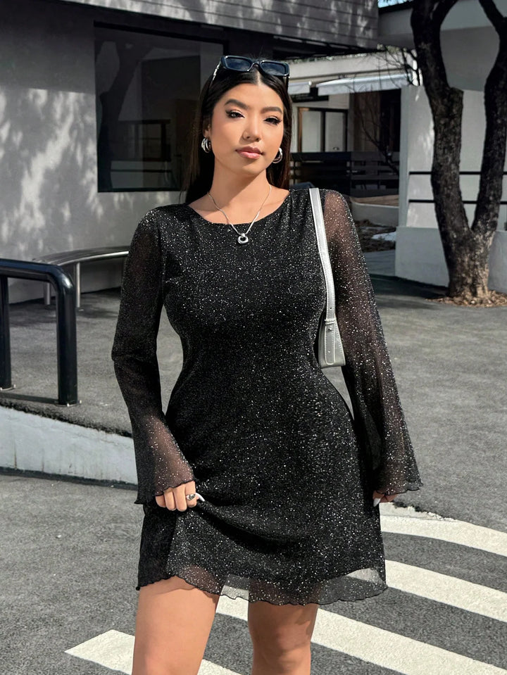Magdalena | Vestido Curvy Elegante con Tul y Lentejuelas