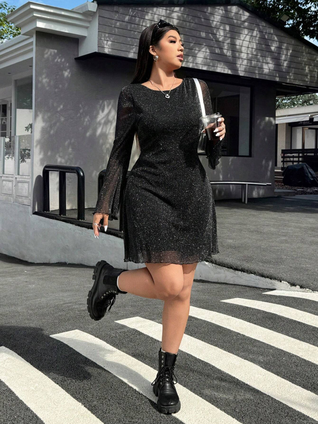 Magdalena | Vestido Curvy Elegante con Tul y Lentejuelas