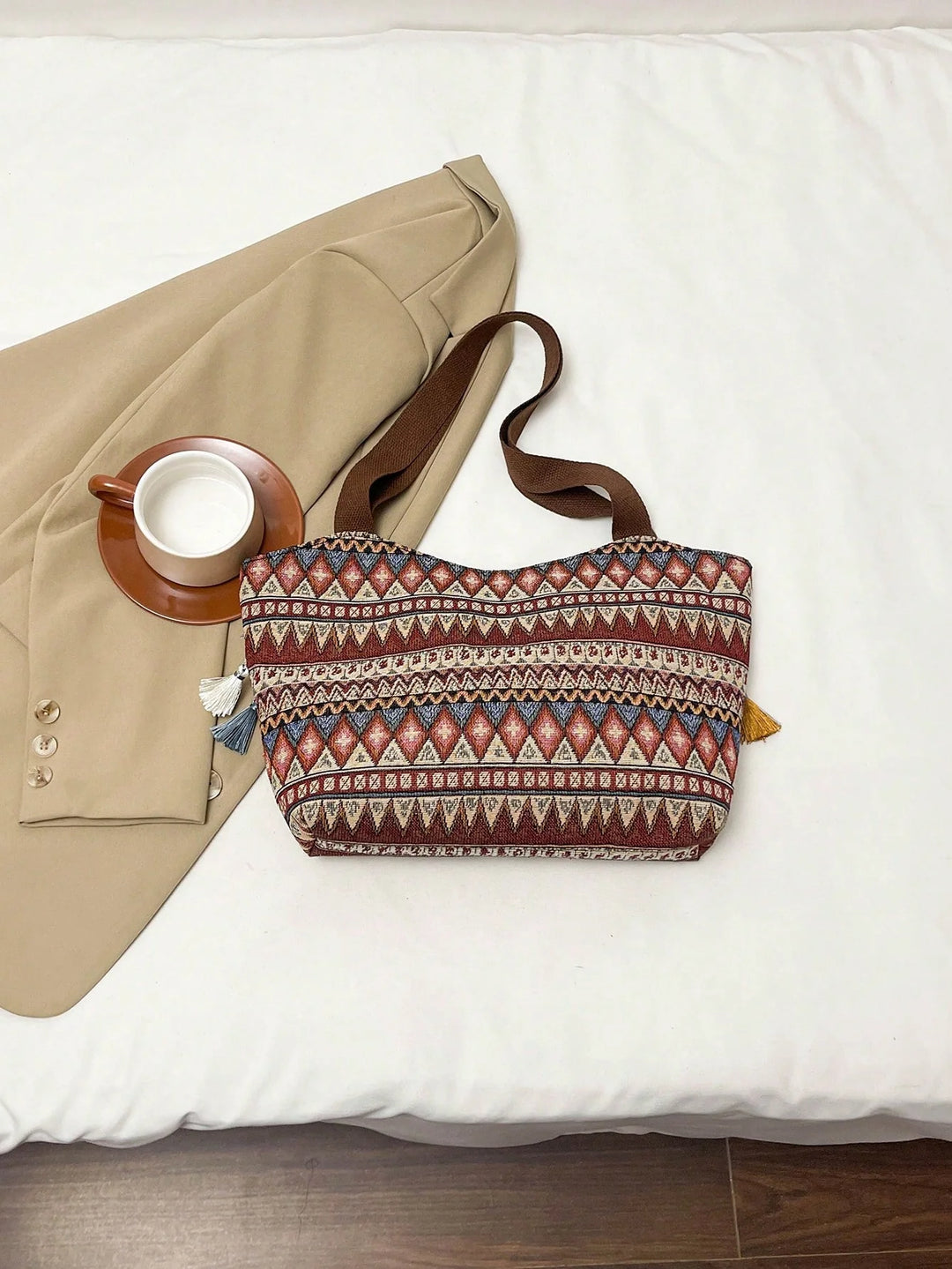 Inés | Bolso Bombonera con Borlas
