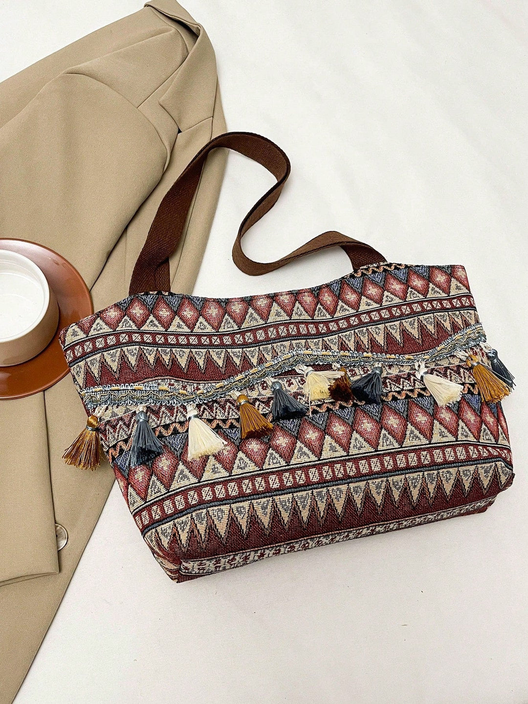 Inés | Bolso Bombonera con Borlas