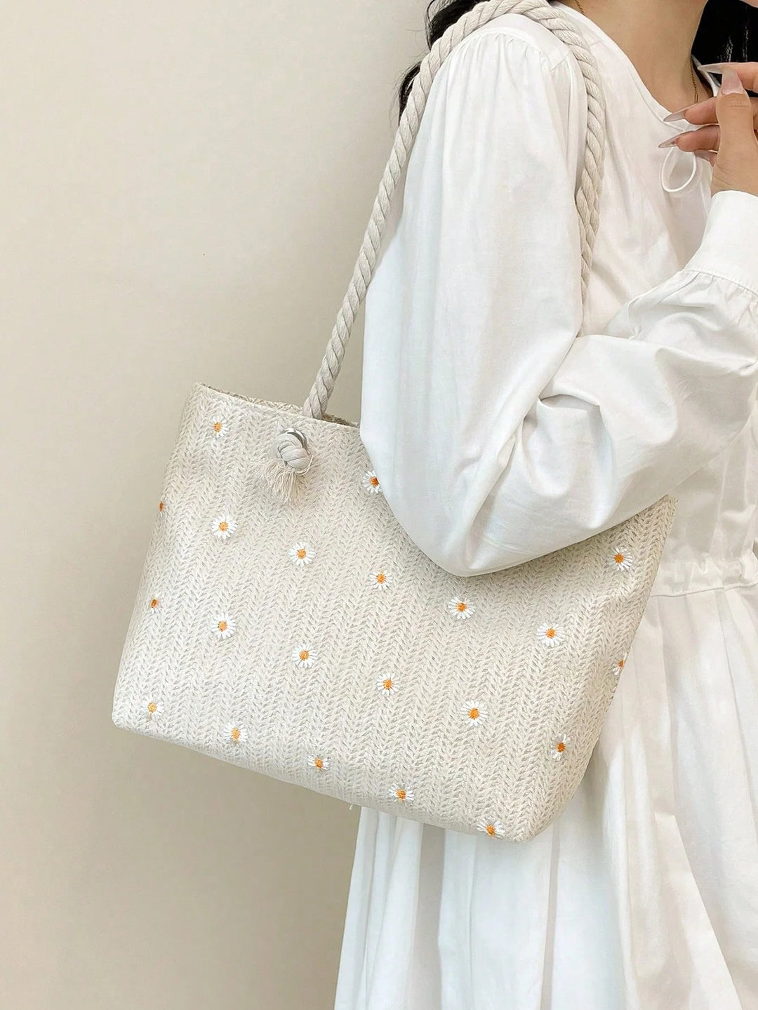 Jimena | Bolso Bombonera de Paja Floral
