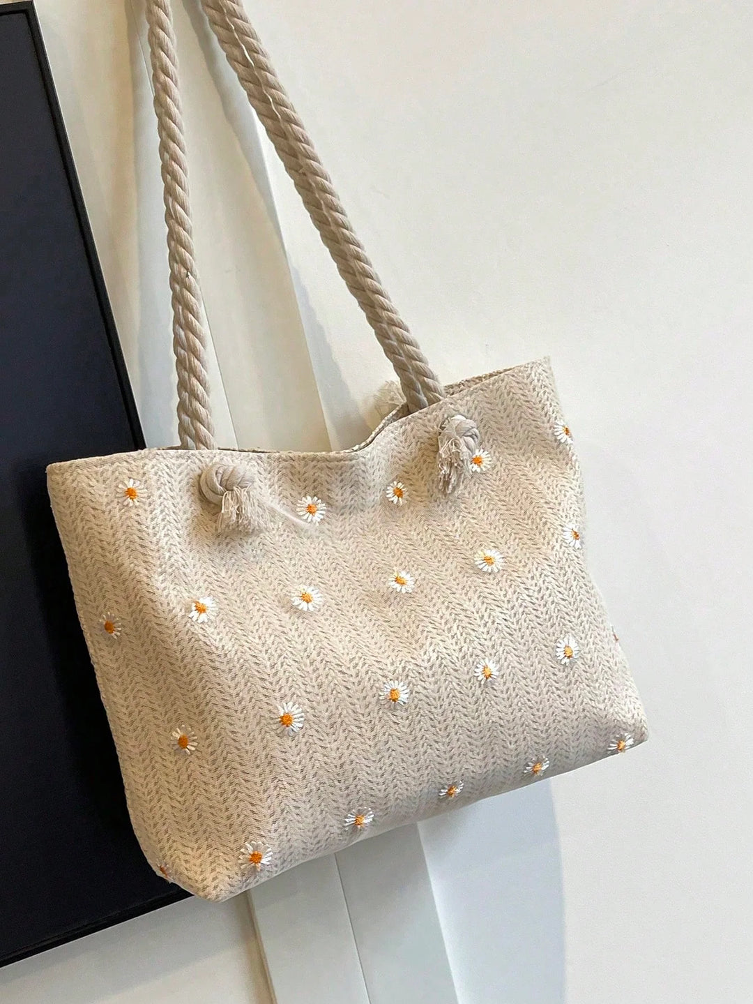 Jimena | Bolso Bombonera de Paja Floral