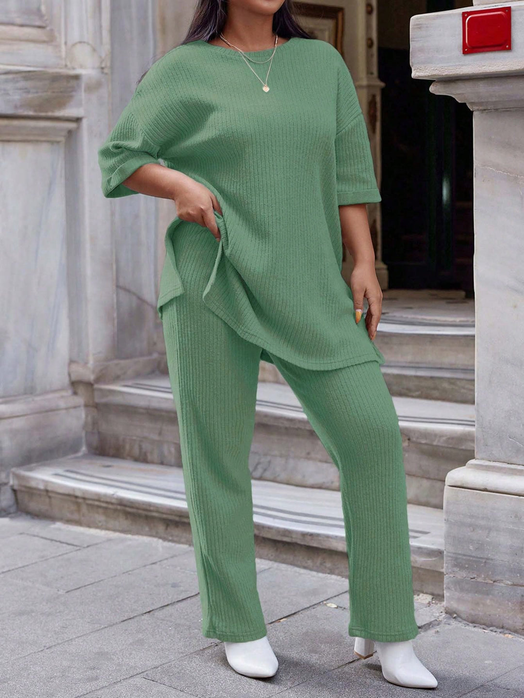 Natalia | Conjunto Curvy de Algodón con Pantalón Recto