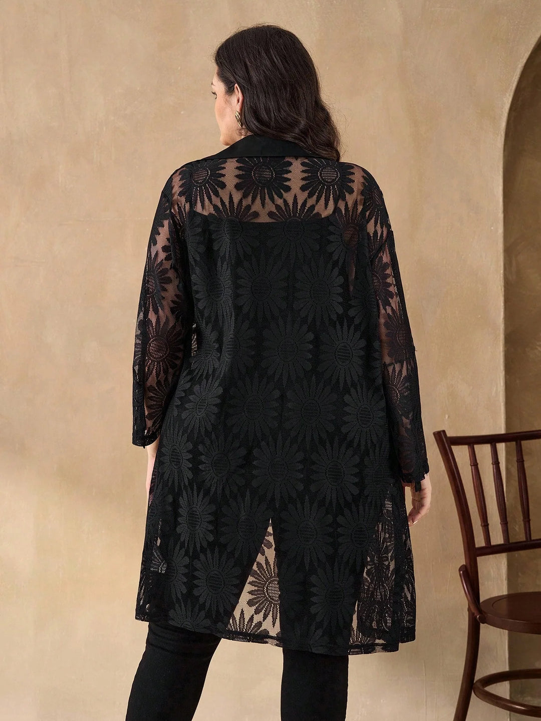 Olalla | Camisa Curvy Larga con Botones y Encaje