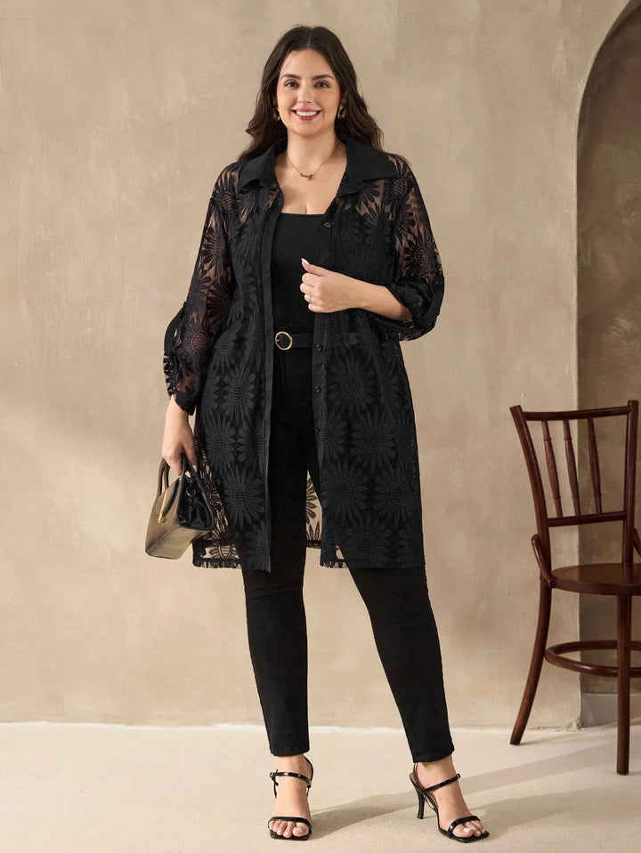 Olalla | Camisa Curvy Larga con Botones y Encaje