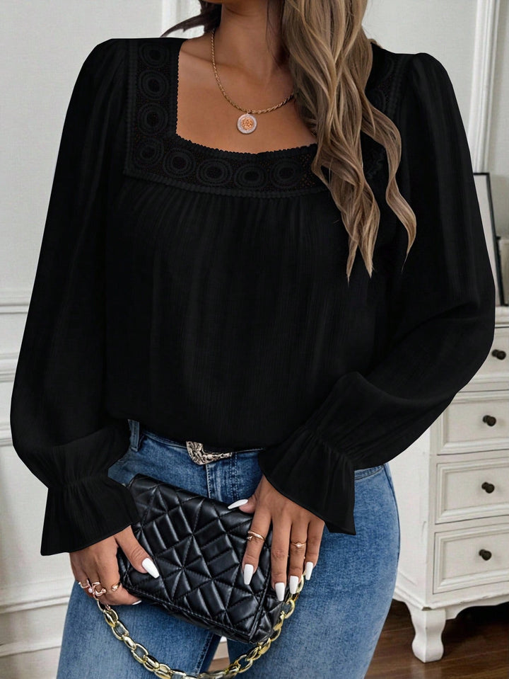 Isabel | Blusa Curvy con Encaje y Volantes