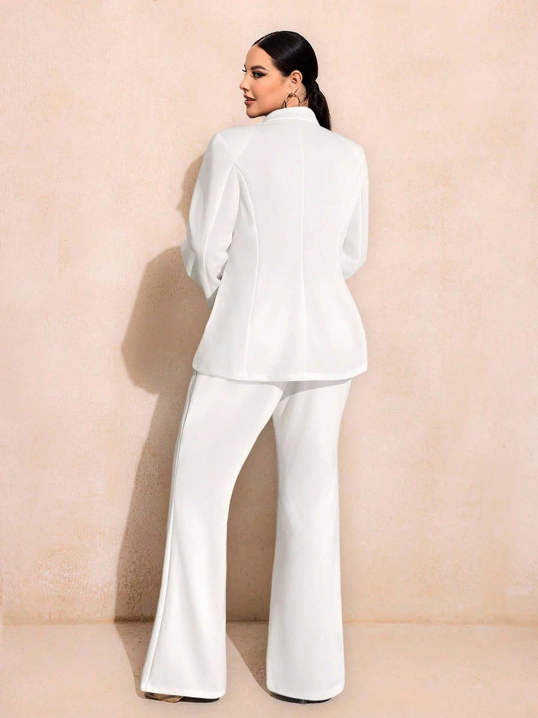 Alma | Conjunto Curvy de Blazer y Pantalón Campana