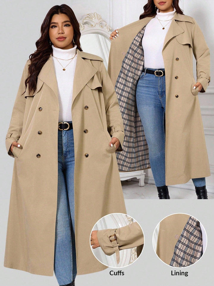 Daniela | Gabardina Curvy Lisa de Estilo Casual
