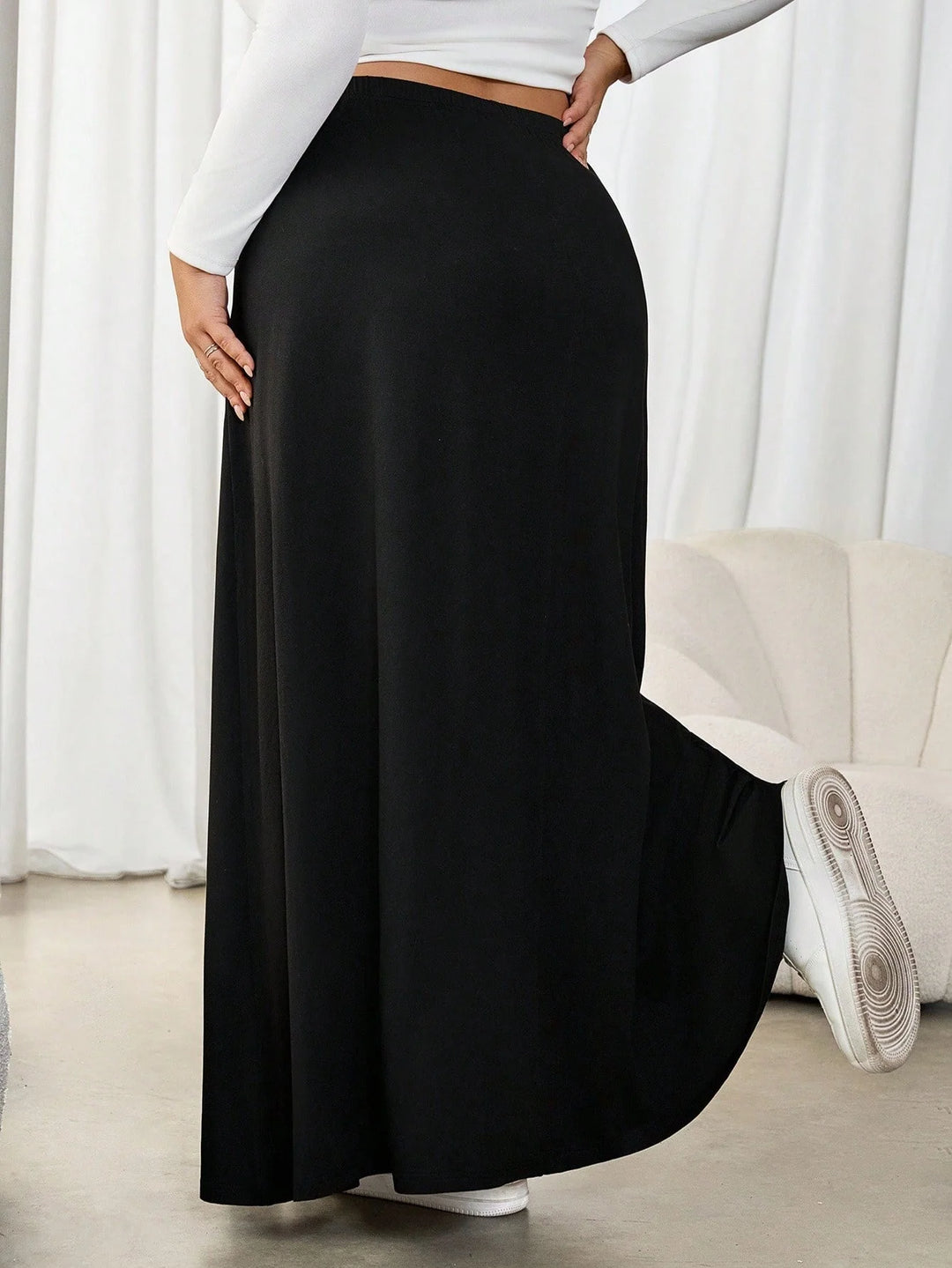 Raquel | Falda Midi Curvy Negra de Talle Alto