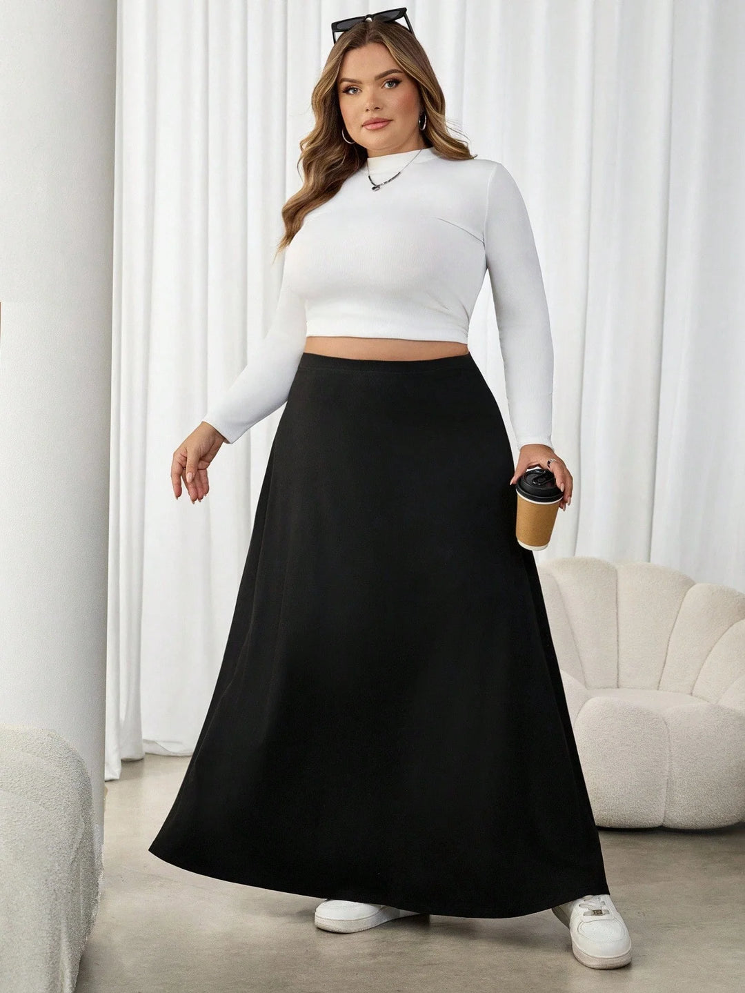 Raquel | Falda Midi Curvy Negra de Talle Alto