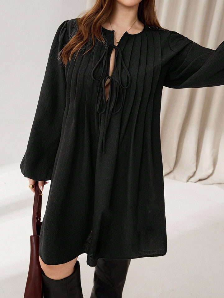 Alejandra | Vestido Mini Curvy con Lazo