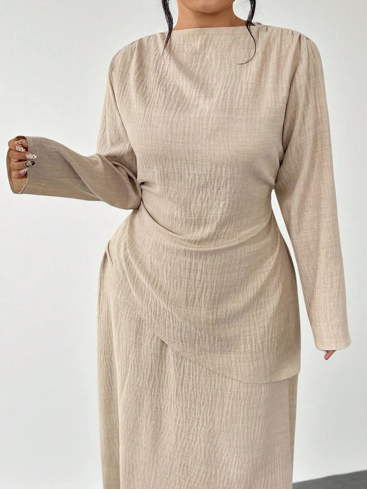 Herminia | Conjunto Curvy de Blusa y Falda para Oficina