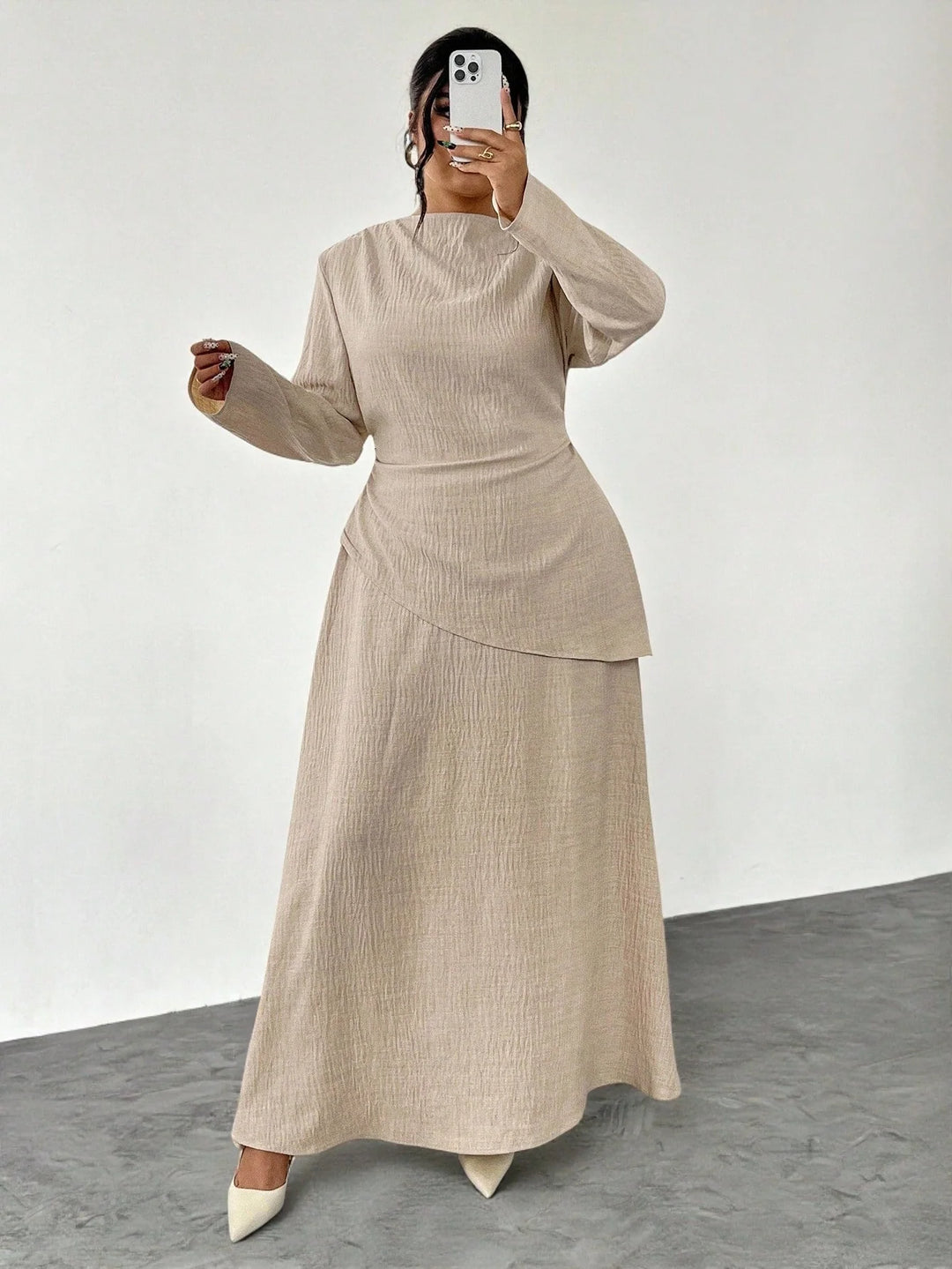 Herminia | Conjunto Curvy de Blusa y Falda para Oficina