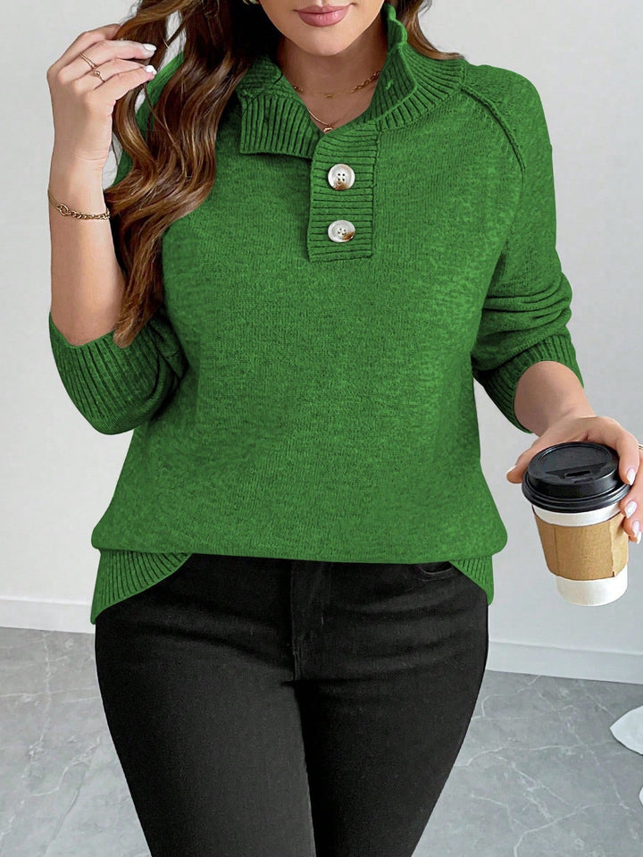 Blanca | Jersey Curvy con Cuello Mao y Botones
