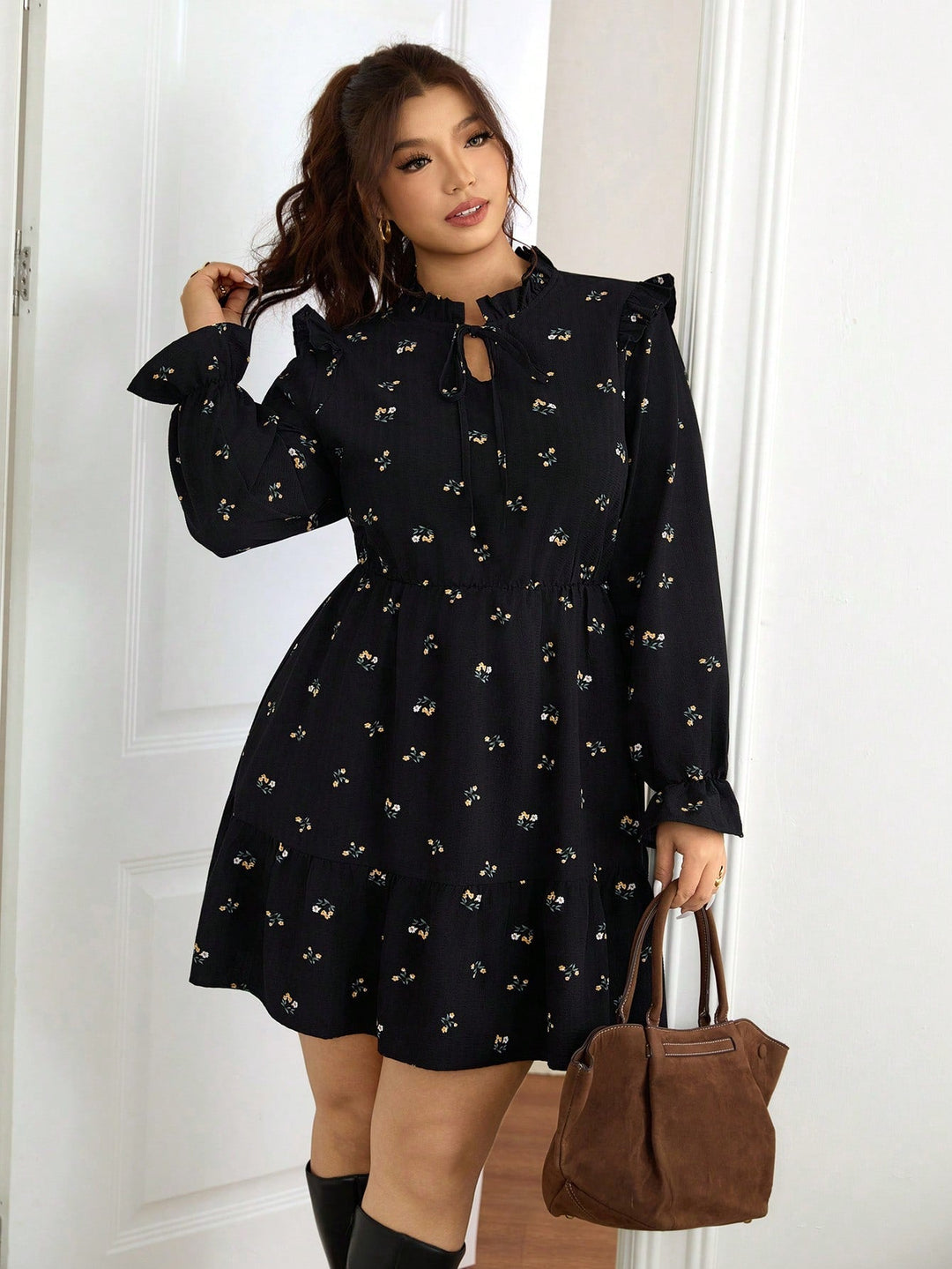 Sonia | Vestido Curvy Floral de Cintura Entallada