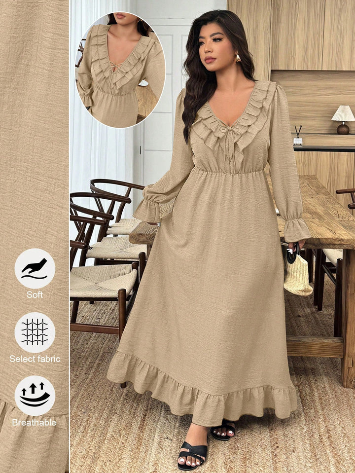 Selena | Vestido Curvy con Escote en V y Volante