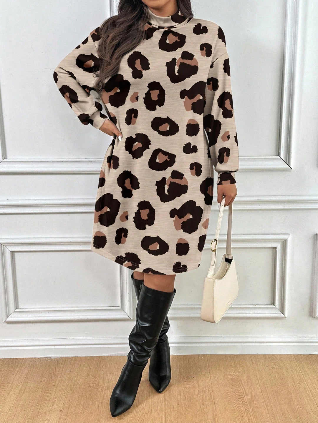 Irene | Vestido Midi Curvy de Leopardo