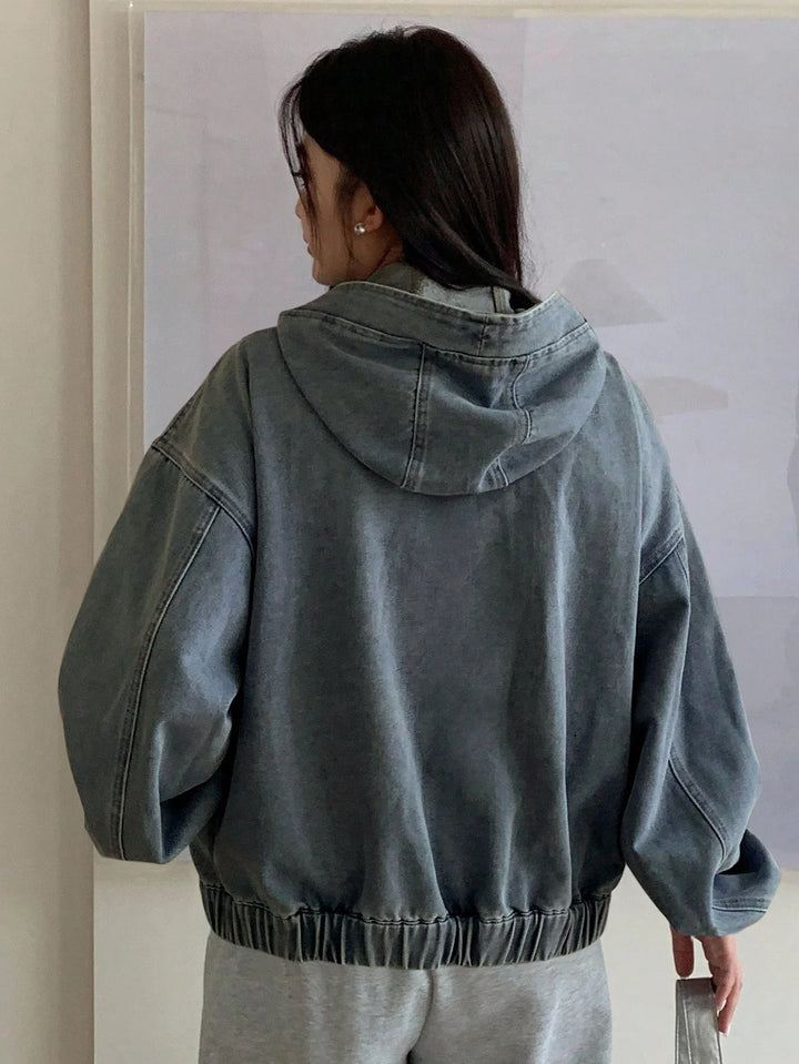 Luna | Chaqueta Vaquera Curvy Oversize con Capucha