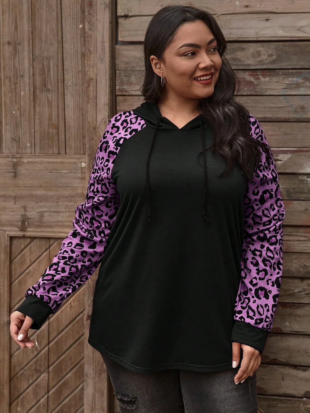 Mercedes | Sudadera Curvy con Capucha de Leopardo