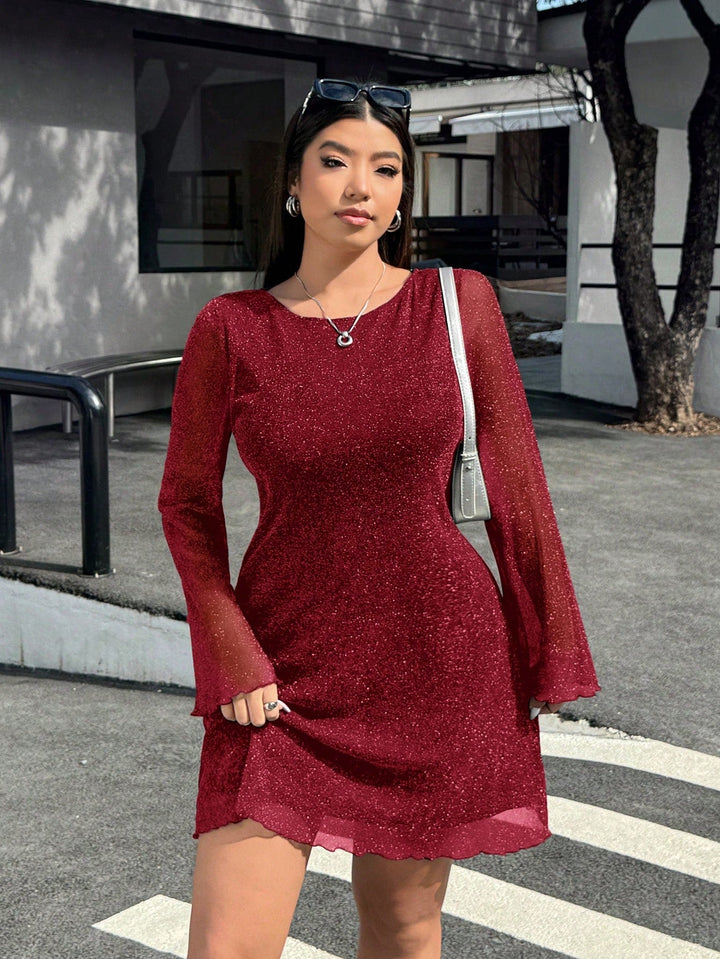 Magdalena | Vestido Curvy Elegante con Tul y Lentejuelas