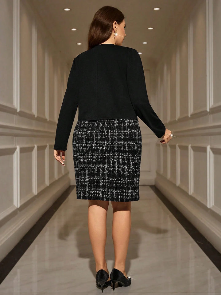 Noemí | Conjunto Curvy de Chaqueta y Vestido de Cuadros