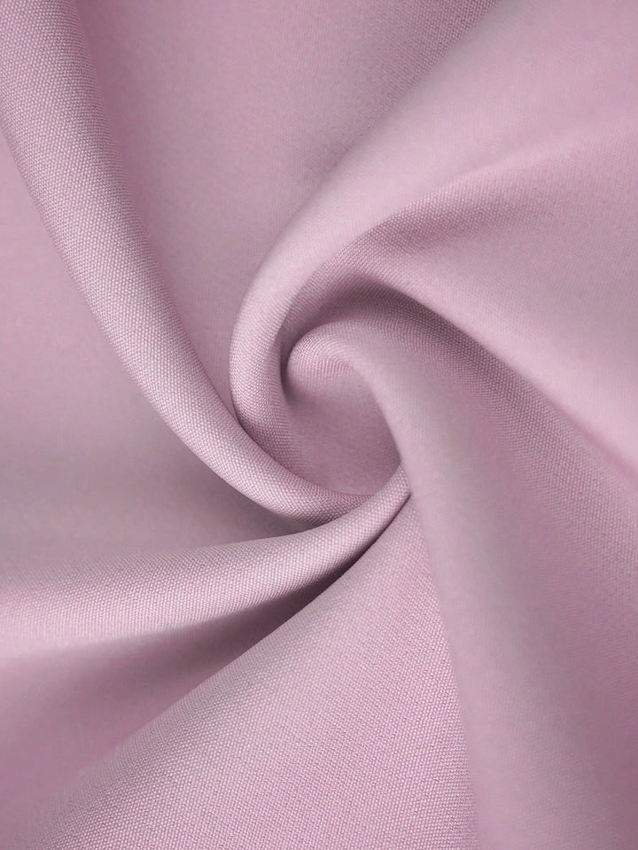 Pilar | Conjunto Curvy Rosa de Chaqueta y Pantalón