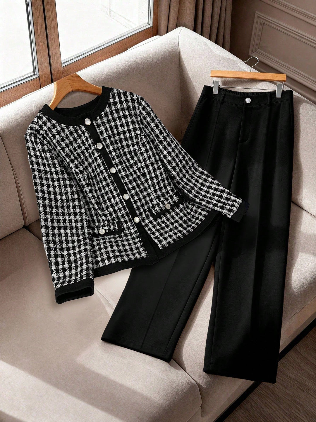 Perla | Conjunto Curvy de Blusa con Botones y Pantalón