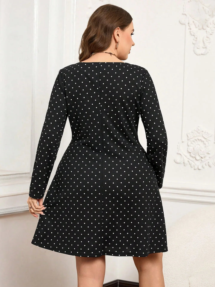 Verónica | Vestido Midi Curvy de Lunares