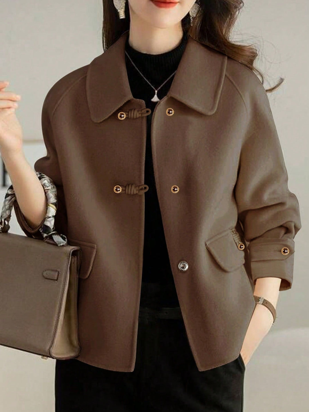Teresa | Chaqueta Curvy Corta de Lana con Solapas