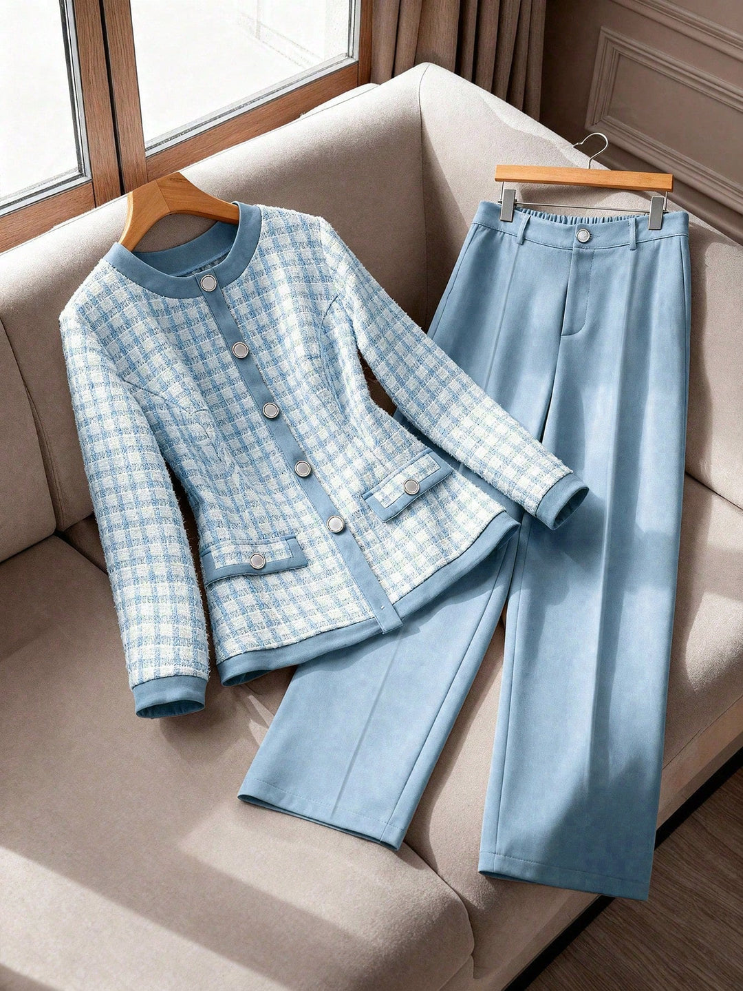 Perla | Conjunto Curvy de Blusa con Botones y Pantalón