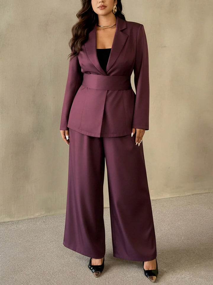 Fiorella | Conjunto Curvy de Blazer y Pantalón Campana