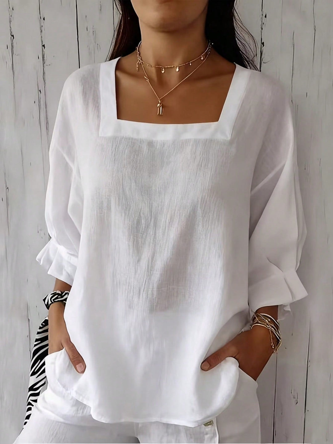 Tania | Blusa Curvy Blanca de Escote Cuadrado