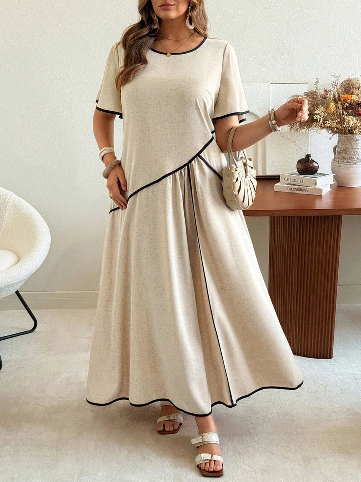 Oriana | Vestido Maxi Curvy Beige de Estilo Casual