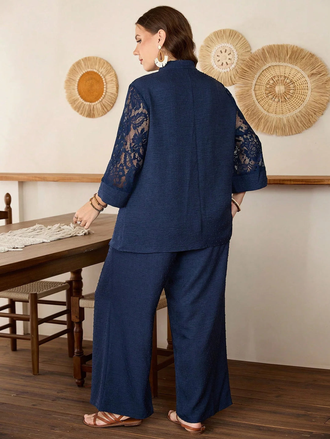 Paz | Conjunto Curvy de Top con Encaje y Pantalón Ancho