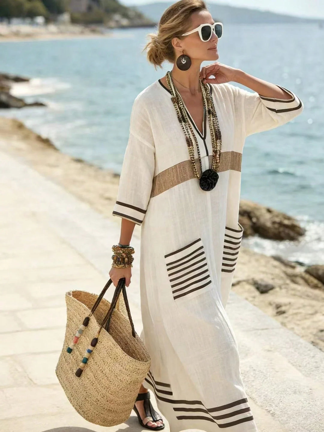 Yasmina | Vestido Curvy de Rayas con Escote en V