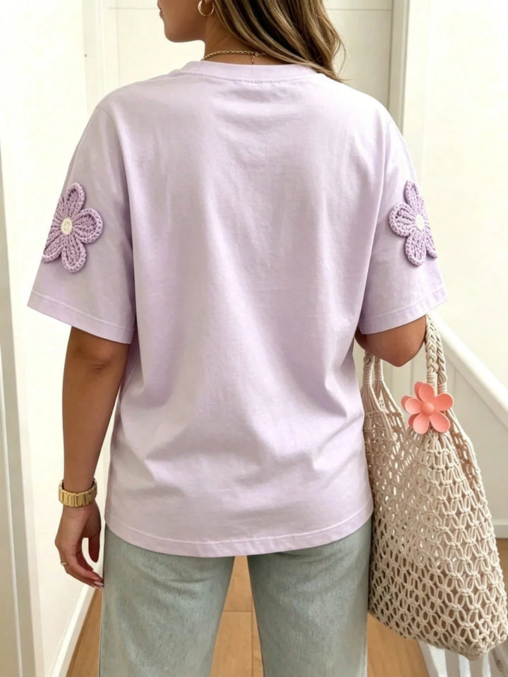 Almudena | Camiseta Curvy de Flores Bordadas