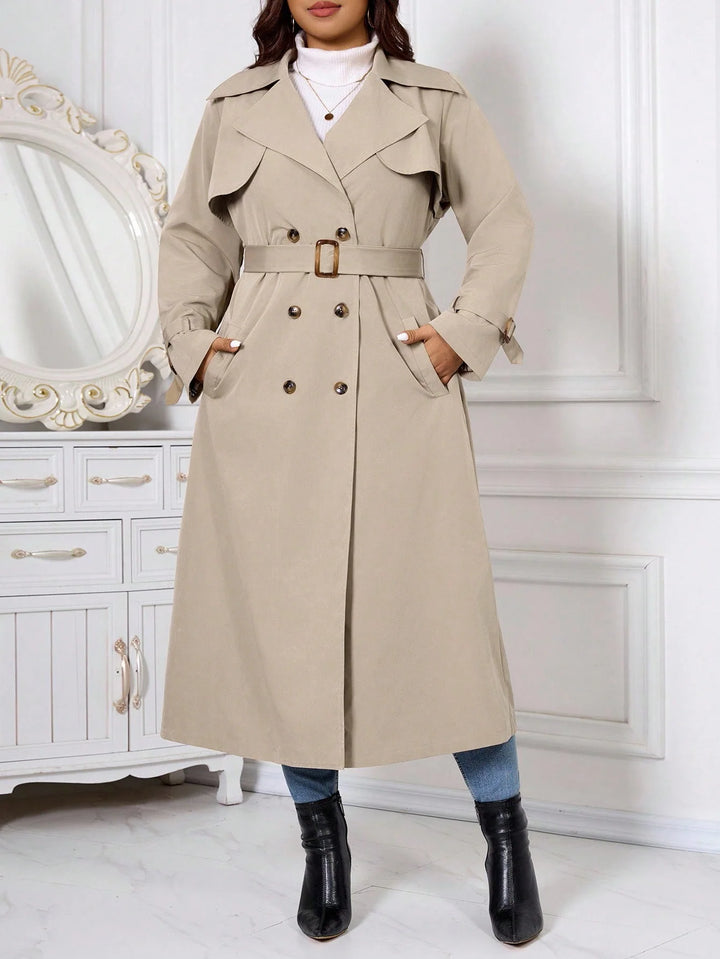 Daniela | Gabardina Curvy Lisa de Estilo Casual