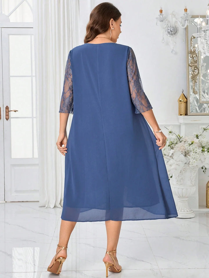Claudia | Vestido Curvy Azul de Chifón y Encaje