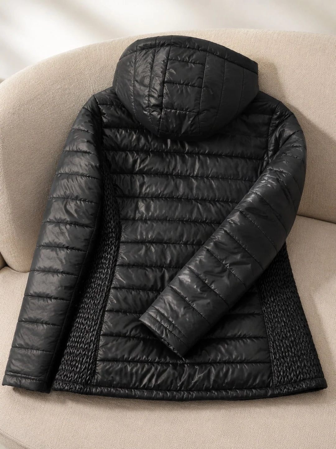 Laura | Chaqueta Curvy Acolchada con Capucha
