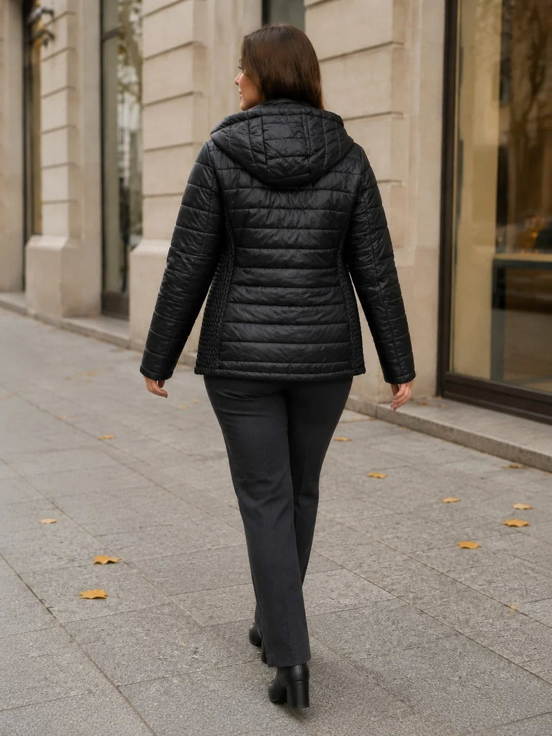 Laura | Chaqueta Curvy Acolchada con Capucha