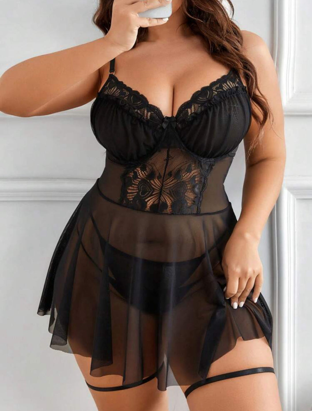 Conjunto de lencería curvy de cuatro piezas con liguero