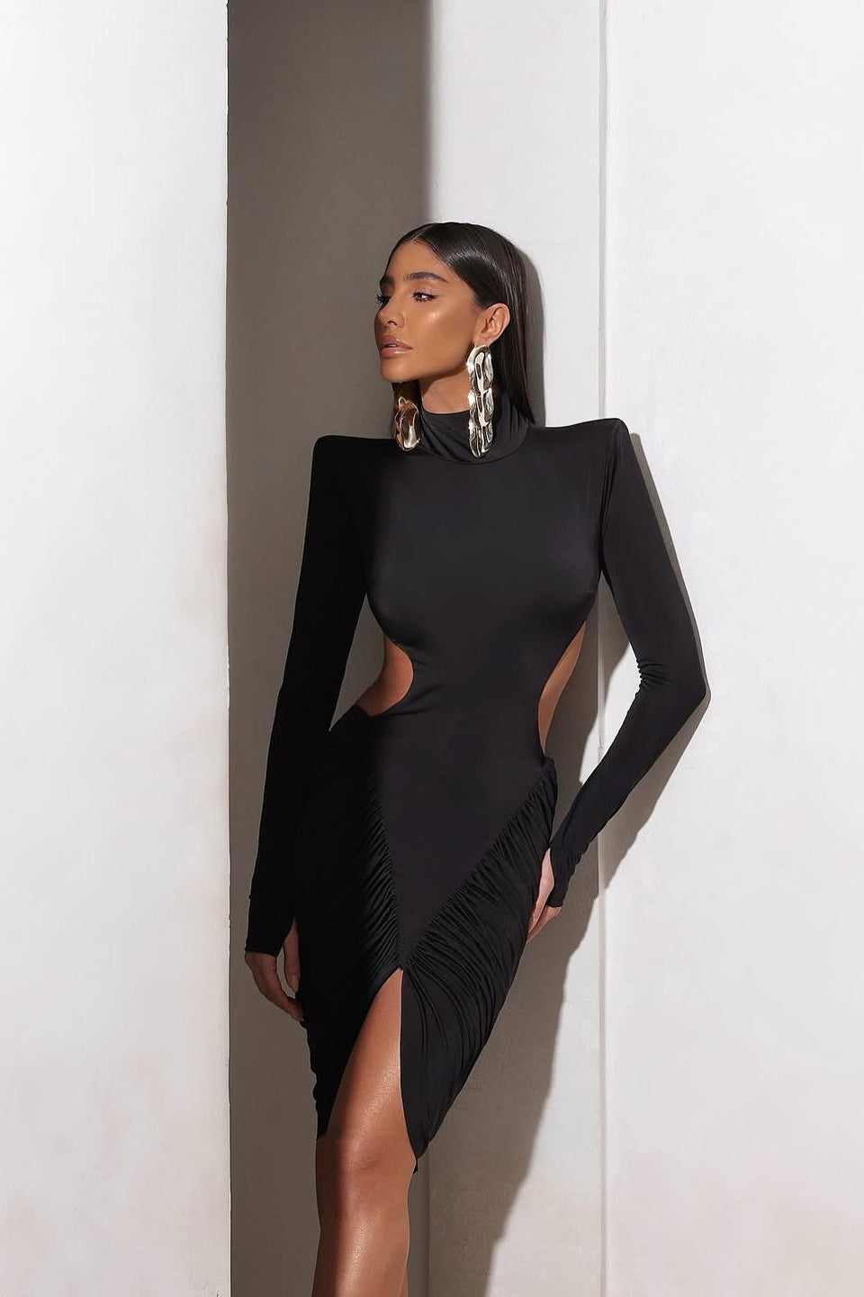 Brillia Black Midi Dress