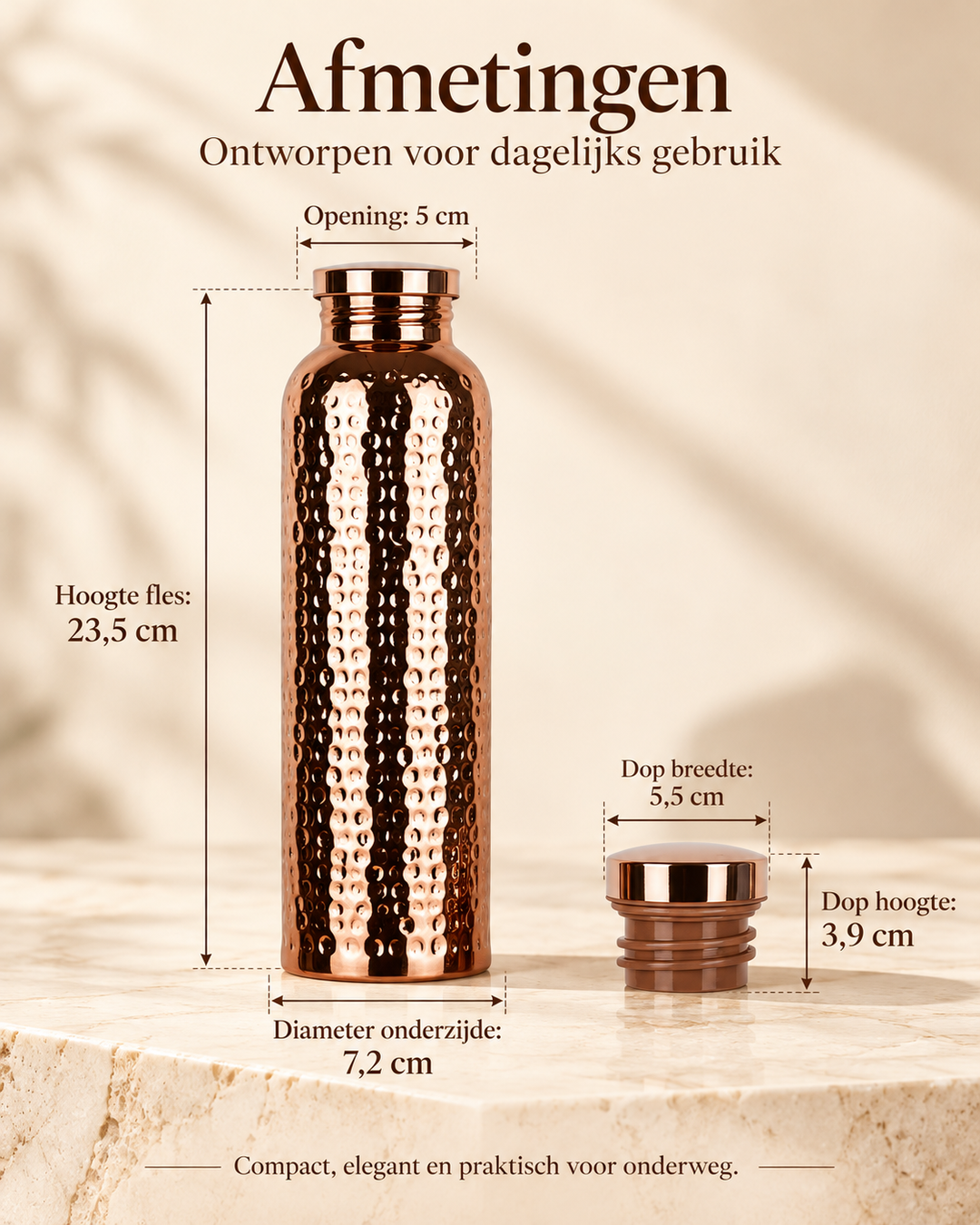 Afmetingen van de Copper Ritual drinkfles, hoogte 23,5 cm en diameter onderzijde 7,2 cm