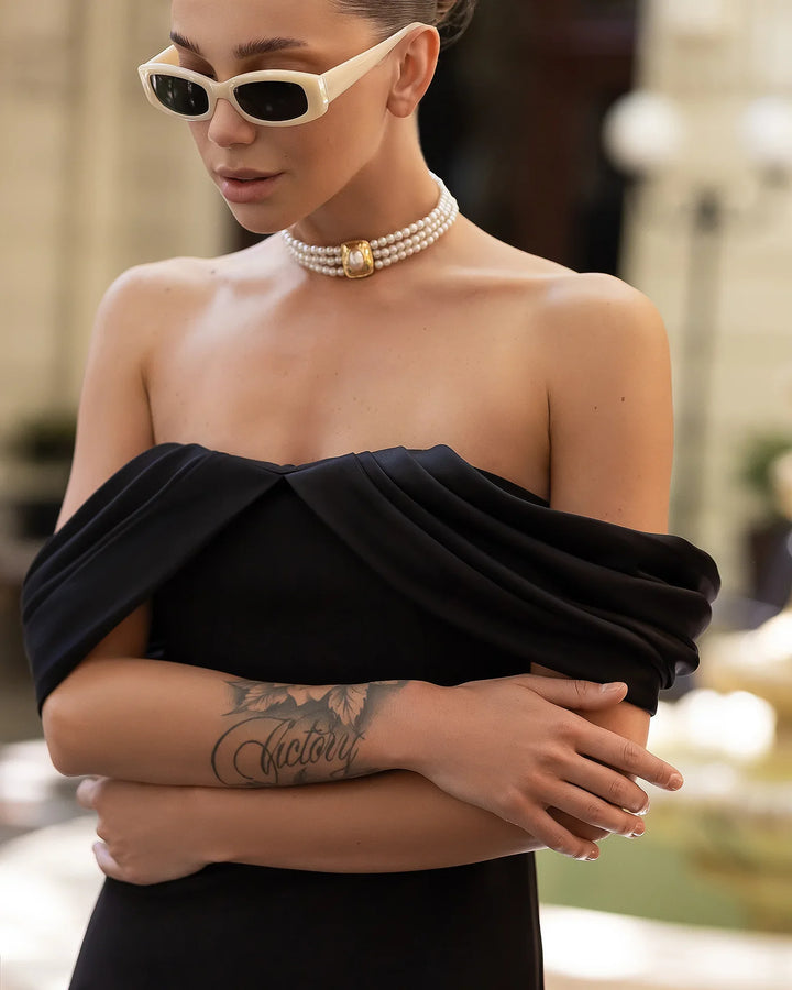 Amelisse Black Maxi Dress